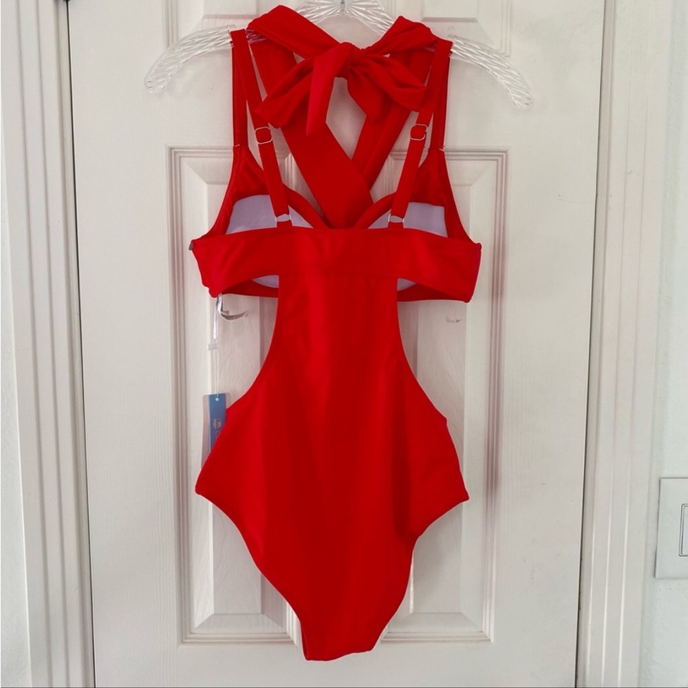 Mix and match 3 for $20 Cupshe Red Cutout One Piece Bikini NWT size medium - Picture 5 of 9